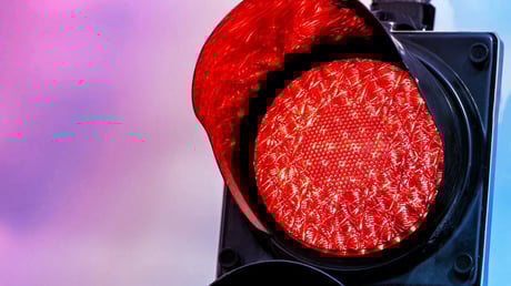 Az újabb csapás: Michael Burry szerint túlárazott a Tesla