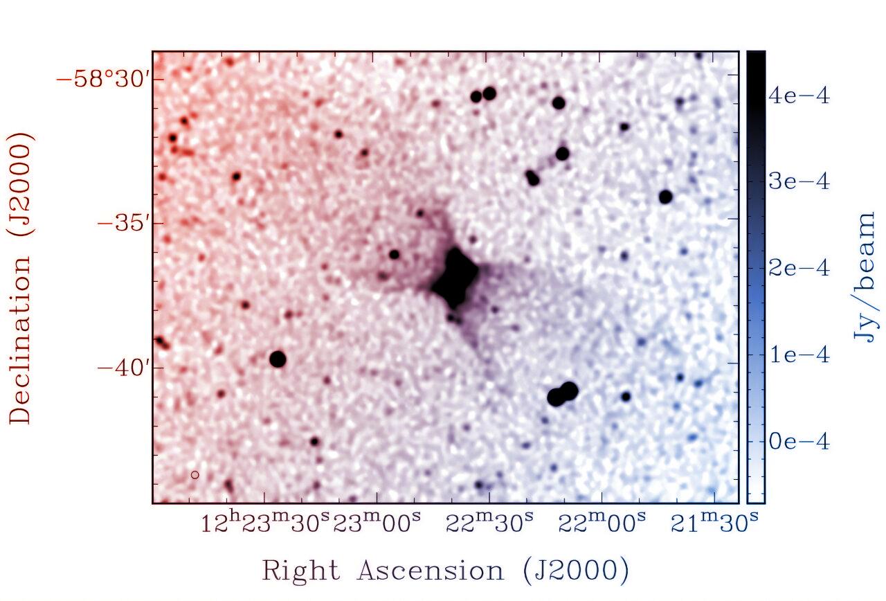 Az univerzum homokórája: döbbenetes kozmikus szökőkút egy közeli galaxisból