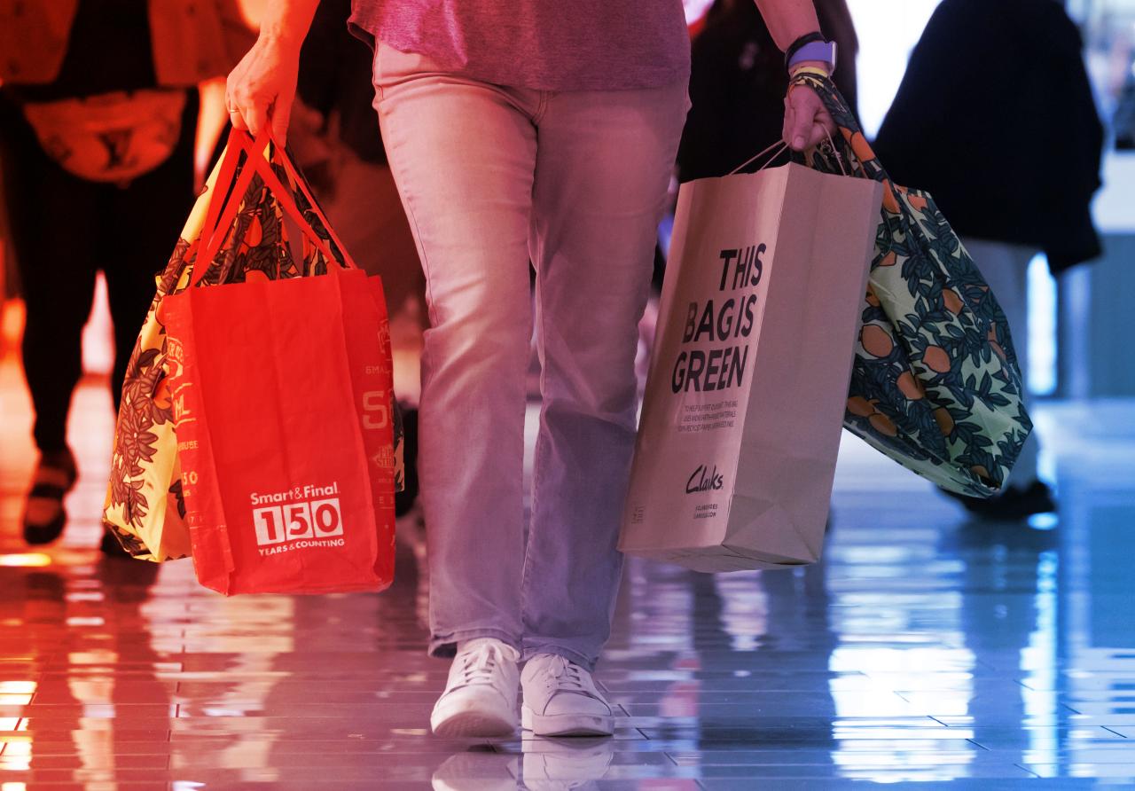 Az ünnepi vásárlási láz rekordot döntött: az elektronika vitte a prímet