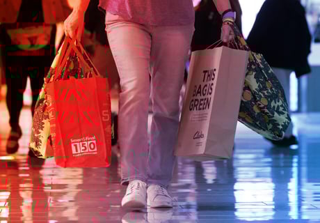 Az ünnepi vásárlási láz rekordot döntött: az elektronika vitte a prímet