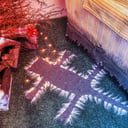 Karácsonyi macskaszőnyeg: LED-es poén a fa alá