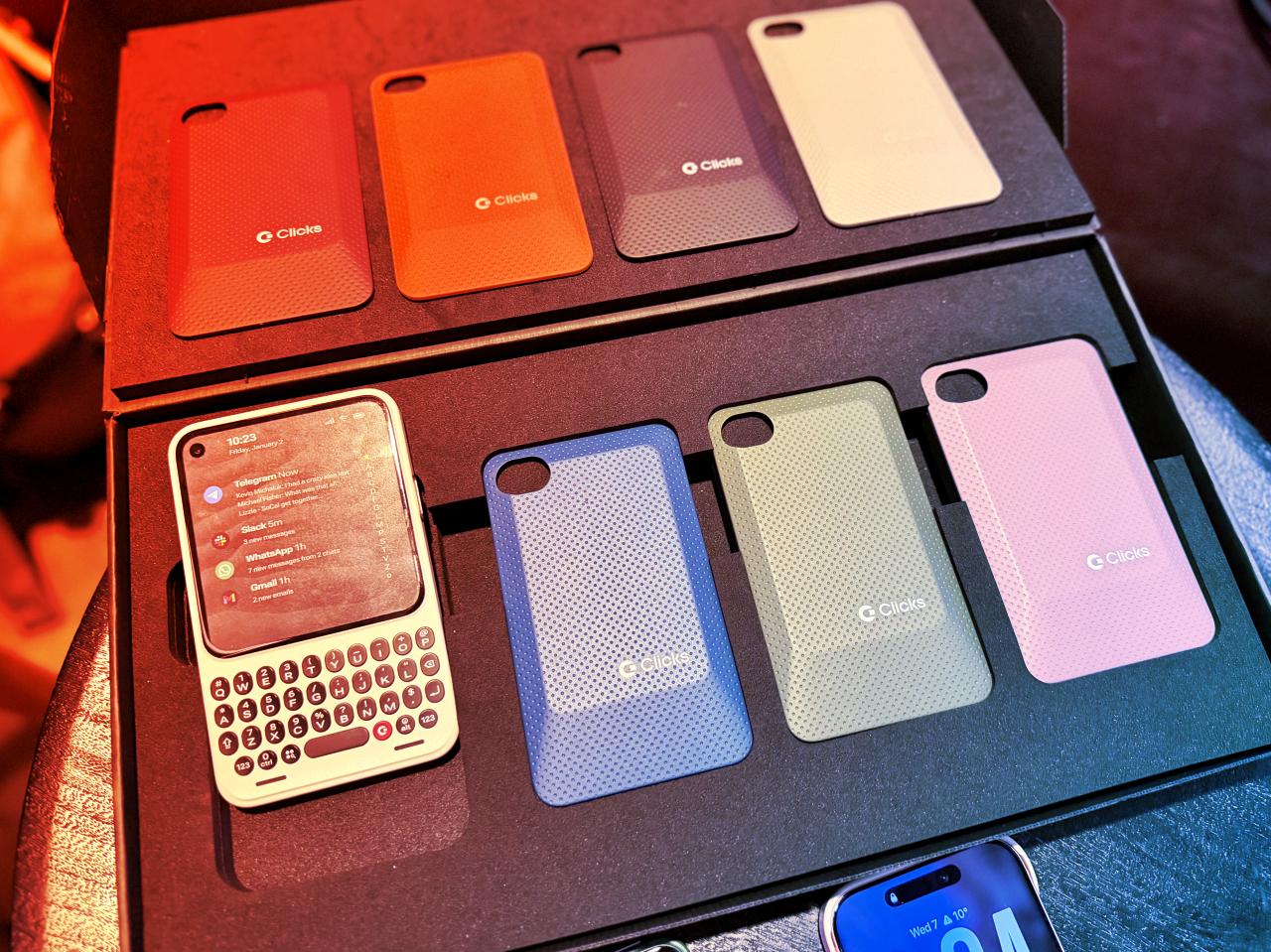 A BlackBerry visszatér: teszten a Clicks Communicator