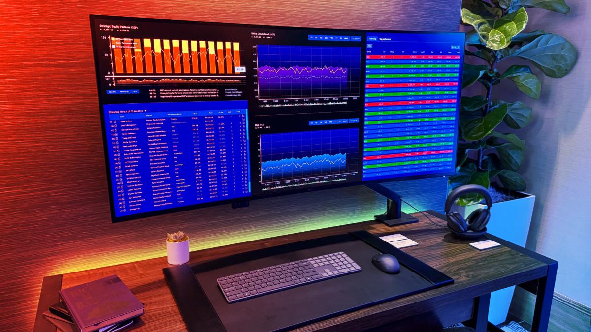 A Dell 52 colos, 6K-s óriása letarolja a piacot