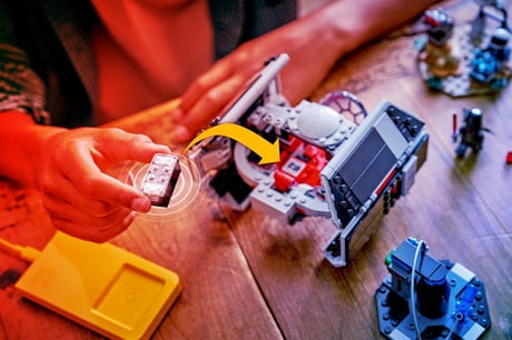 A LEGO, ami okos, mégis láthatatlan: itt a Smart Play