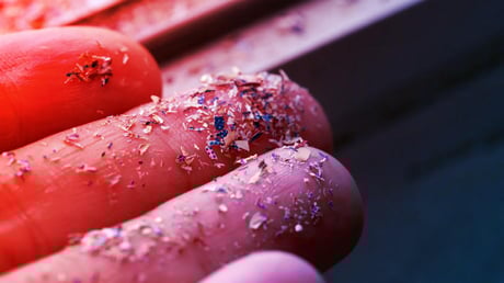 A levegőben úszik a műanyag: döbbenetes, mennyit belélegzünk