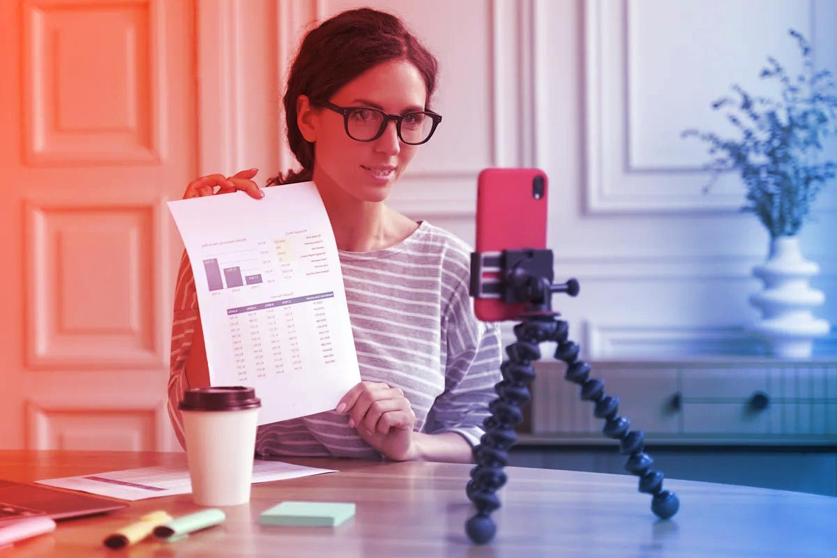 A nagy leleplezés: bízhatunk a pénzügyi influenszerekben?