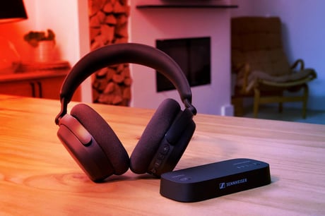 A nappalid új sztárja: a Sennheiser TV-fejhallgató