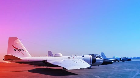 A NASA-gép hőstette: drámai kényszerleszállás Houstonban