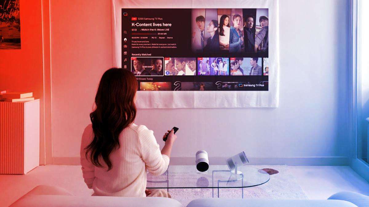 A Samsung Freestyle+ még sosem volt ilyen fényes és okos