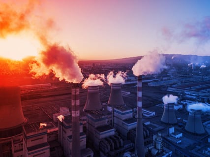 Az amerikai kibocsátások ismét emelkednek – az MI a fő felelős?