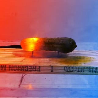 Az elektromos uborka rejtélye: miért csak félfényben ragyog?