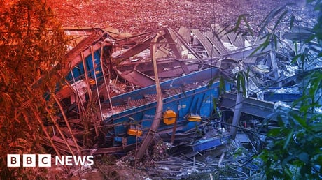 Az életért folyik a harc a Fülöp-szigeteki lerakóomlás után