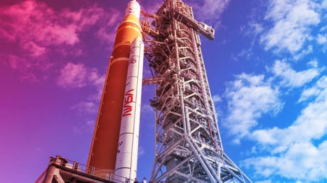 Az első emberes holdküldetés 50 év után: új korszak, régi kihívások