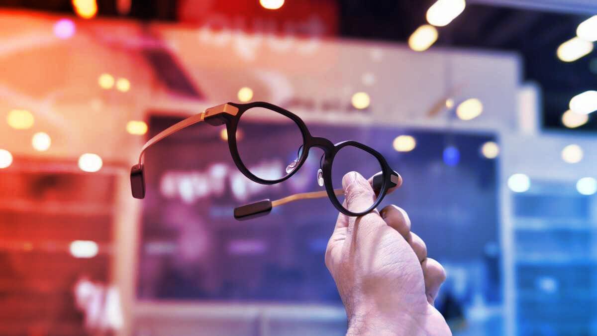 Az észrevétlen, de tényleg működő okosszemüveg: Even Realities G2