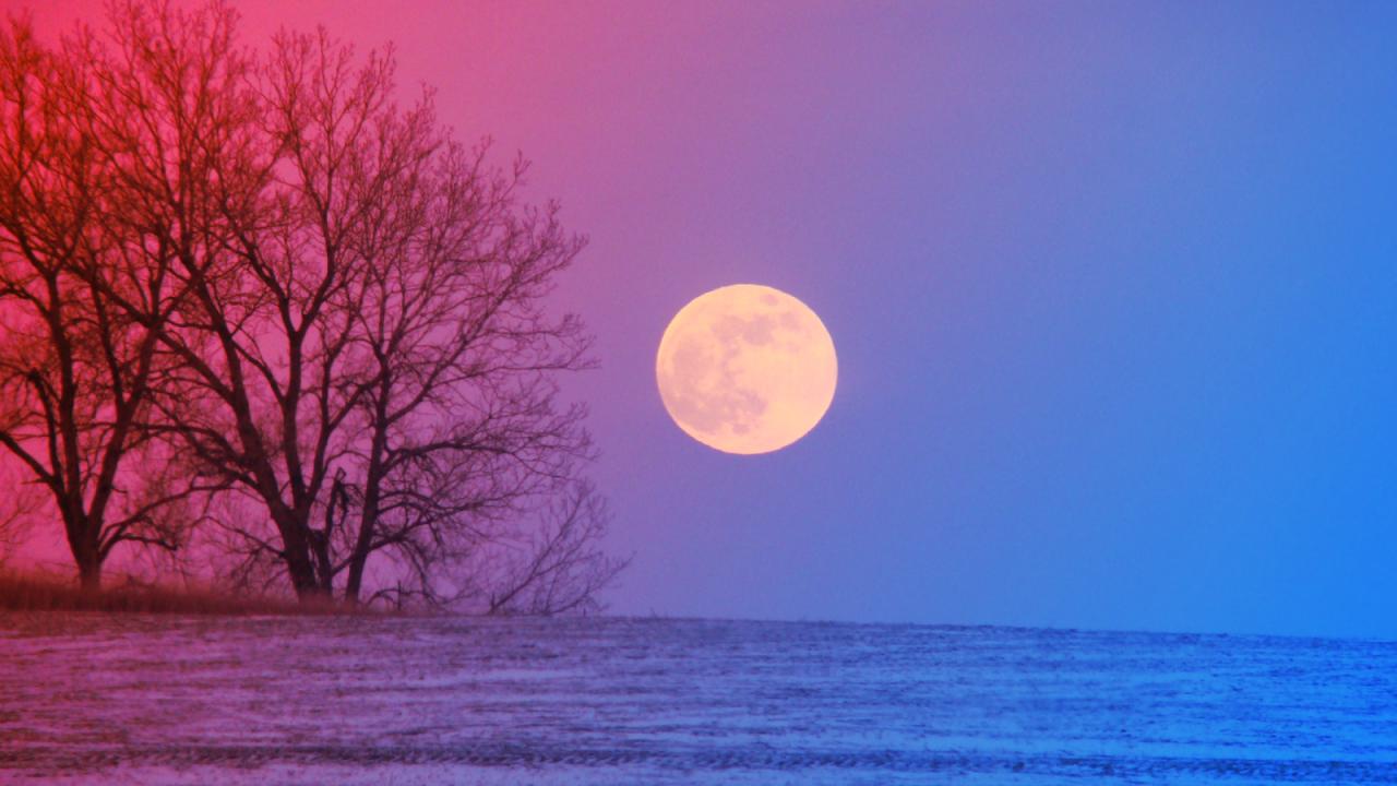 Az év első szuperholdja: farkasüvöltés és Jupiter-randevú