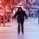 Az igazi túlélőtrükk a jeges járdán: lépj, mint a pingvin