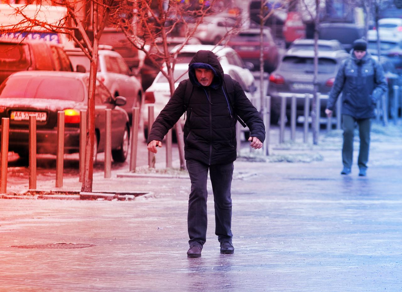 Az igazi túlélőtrükk a jeges járdán: lépj, mint a pingvin