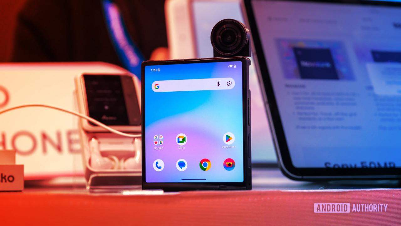 Az Ikko MindOne: a legbizarrabb androidos telefon, amit valaha láttam