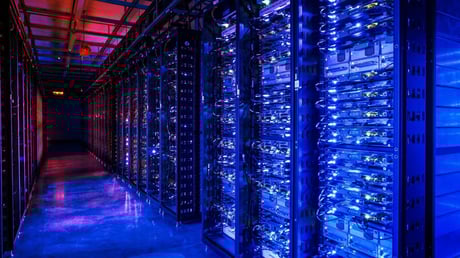 Az MI energiaéhségét fékezik: új korszak a brit adatközpontokban