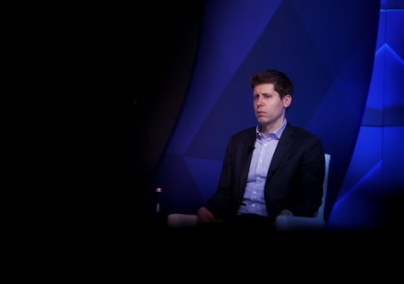 Az OpenAI tízmilliárd dolláros üzlettel gyorsítja fel MI-fejlesztését