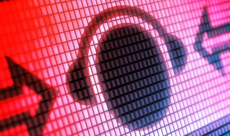 Az új Bluetooth-hiba miatt bárki belehallgathat a fülesedbe