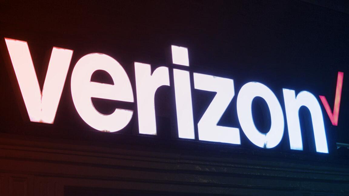 Az új csavar: a Verizon-mobilok egy évig nem függetleníthetők