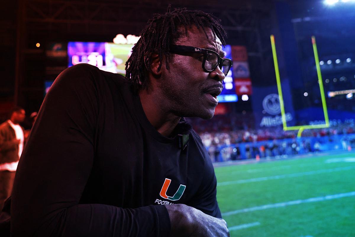 Az új Netflix-őrület: Pete Davidson és Michael Irvin podcastjai tarolnak