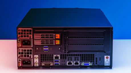 Az új Supermicro edge szerver: apró méret, brutális teljesítmény