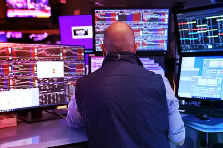 Az újabb bitcoinzuhanás a kormányzati leállás és a Fed-döntés árnyékában