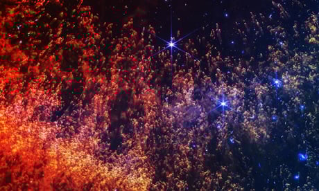 Az univerzum szeme: lélegzetelállító új Webb-kép a Helix-ködről