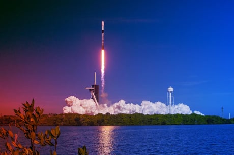 Jön az újabb űrforradalom: 7500 Starlink műhold rajtolhat