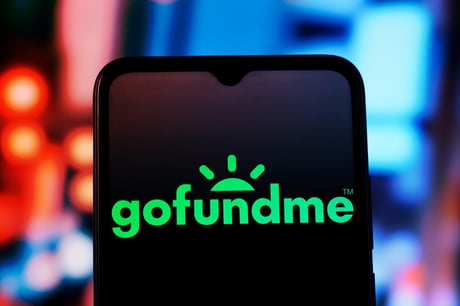 Mégsem bíznak a GoFundMe-ben – miért adakoznak mégis az amerikaiak?