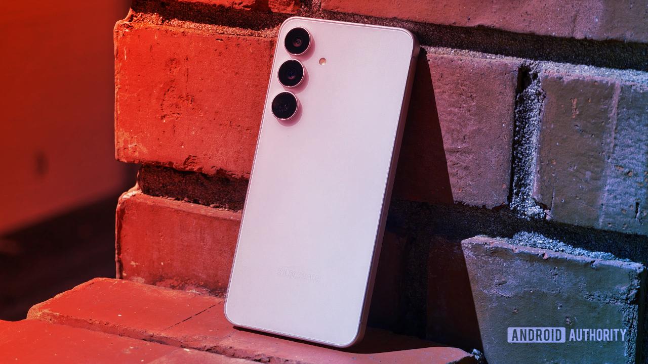 A Samsung titkos aduja lehet a Galaxy S25 FE