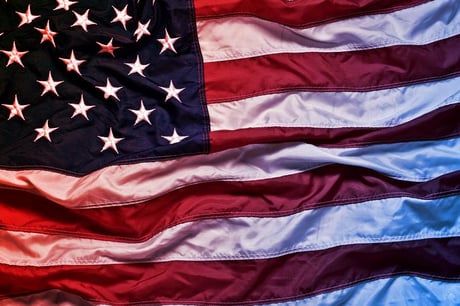 Az amerikaiak pánikolnak: tényleg nullára zuhanhat a Bitcoin?