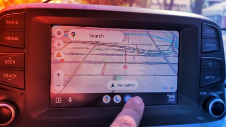 Az Android Auto ikonok megújulnak: közeleg az Android 16-hatás?