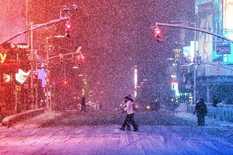 Az északkeleti vihar felborítja a gázpiacot, és lebénítja New Yorkot