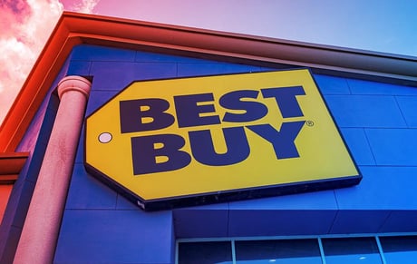 Az év Best Buy-botránya: 99% kedvezmény MacBookra – kapaszkodj!