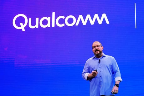 Az MI-őrület felfalja a memóriát, szabadesésben a Qualcomm