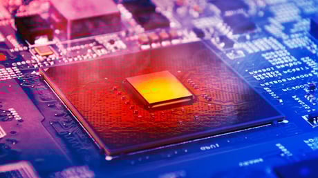 Az MIT áttörése: adatfeldolgozás hulladékhővel – forradalom a számítástechnikában