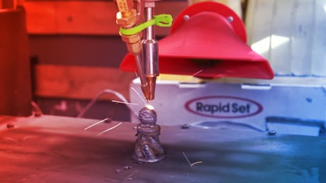 Az olcsó lézerhegesztőből született fém 3D-nyomtató: igazi csoda