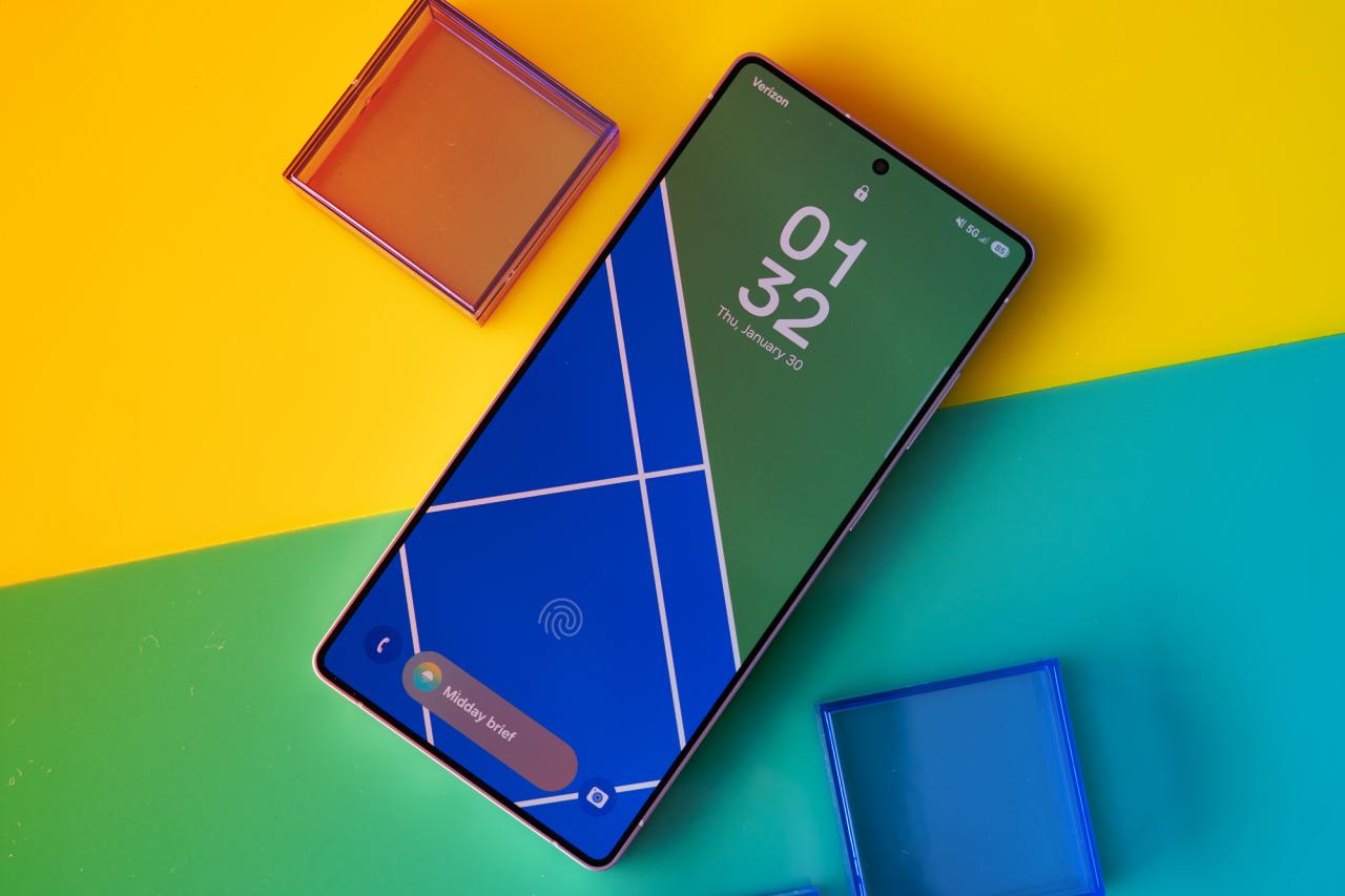 Az új Samsung mobil végre leskelődésgátló kijelzőt kap