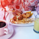 Búcsút inthetünk az ingyen reggelinek az amerikai hotelekben?