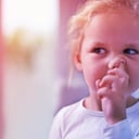 Miért eszik meg a gyerekek a saját taknyukat?