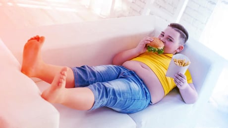 A gyermekkori elhízás mögött gyakran a szülők stressze áll