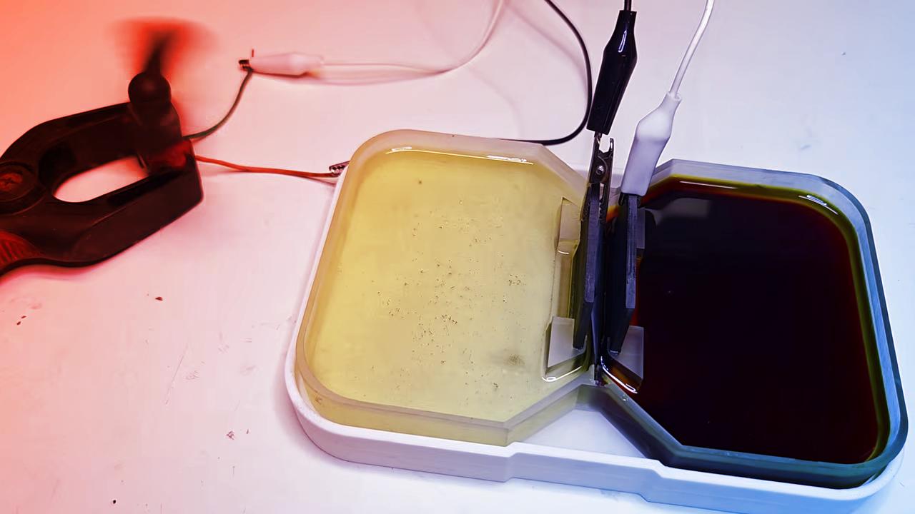 A pumpamentes átfolyós akkumulátor: tényleg ez a jövő?