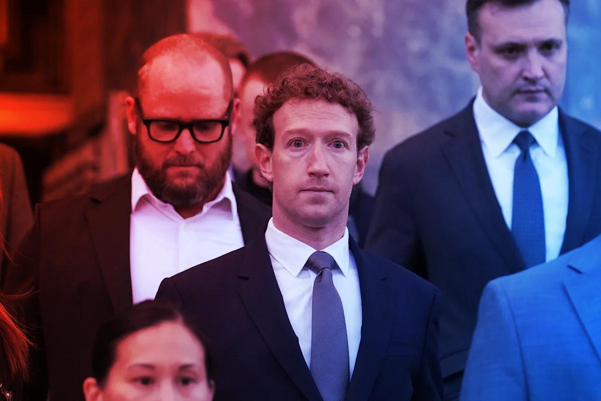 A techóriások pórul jártak: kétmilliárdos bírság a közösségi oldalaknak