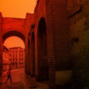 A vérvörös ég előjele: szaharai porvihar tarolja Európát!