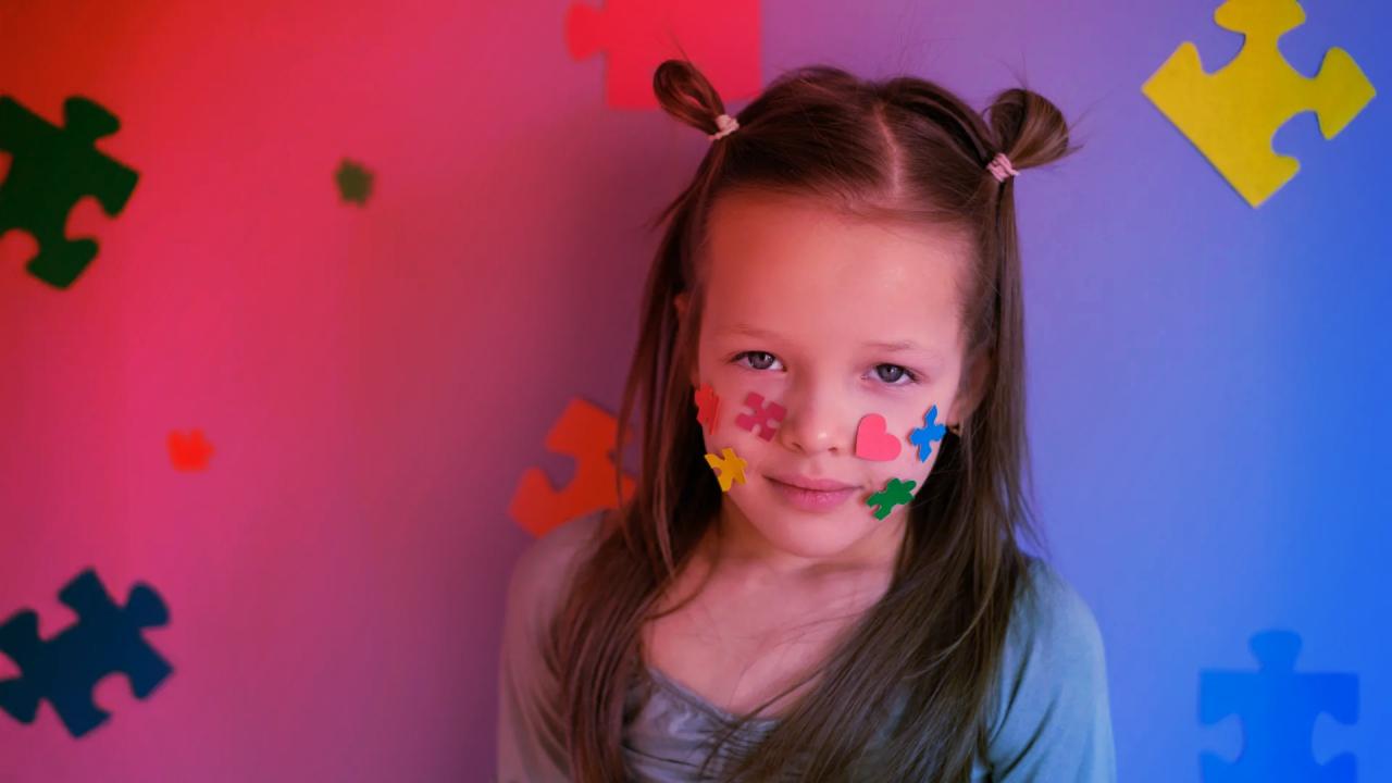 Az agy rejtett dominóhatása: új nyom az autizmus hátteréről