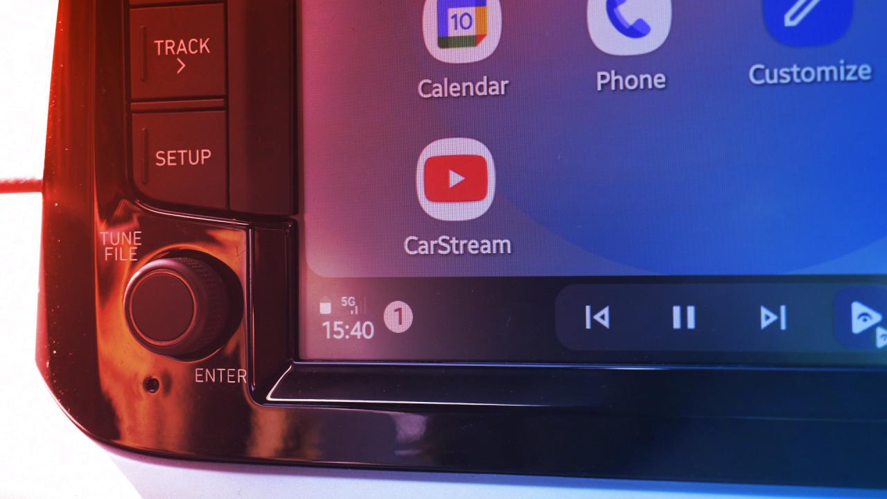 Az Android Auto már tud YouTube-ot – de ez még nem mozi