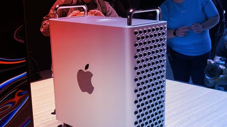 Az Apple végleg elkaszálta a méregdrága Mac Prót